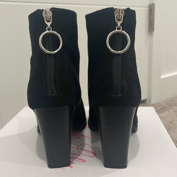 Forever 21 Heeled Booties Size 6 - Picture 3 of 7